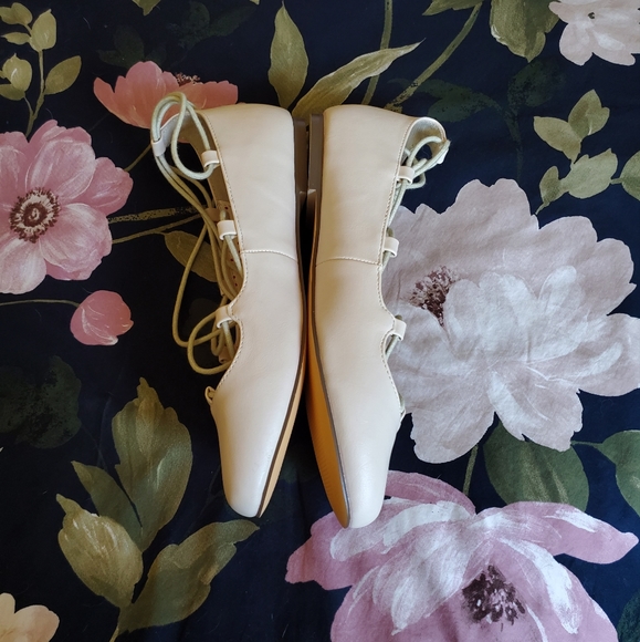 COPY - BAIT Footwear Sandra Matte Cream - Picture 5 of 7